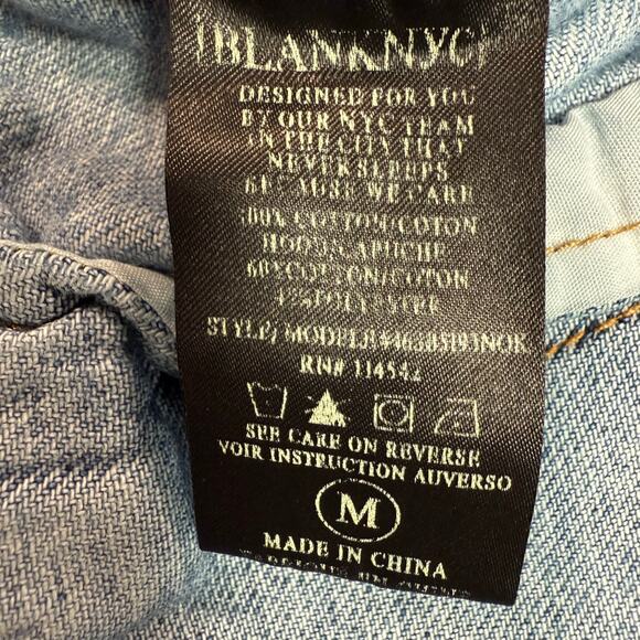 Blank NYC Distressed Denim Jacket Women’s Medium • 100% Cotton • Size M 38" - Picture 5 of 9